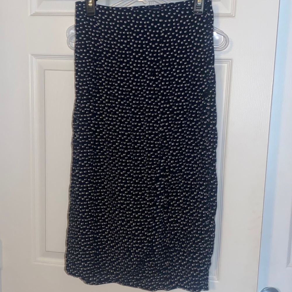 Midi skirt with slit